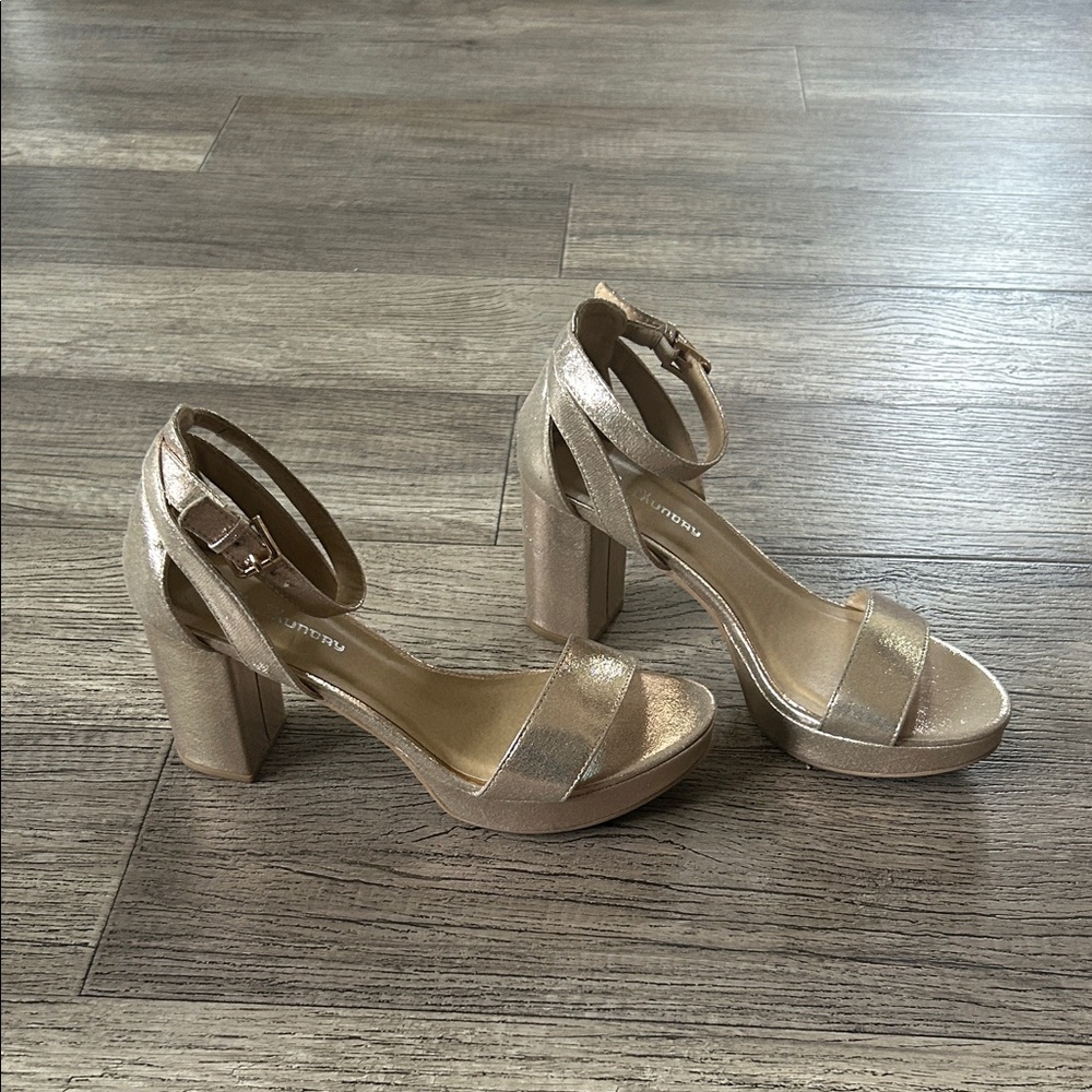Elegant Gold Platform Heels